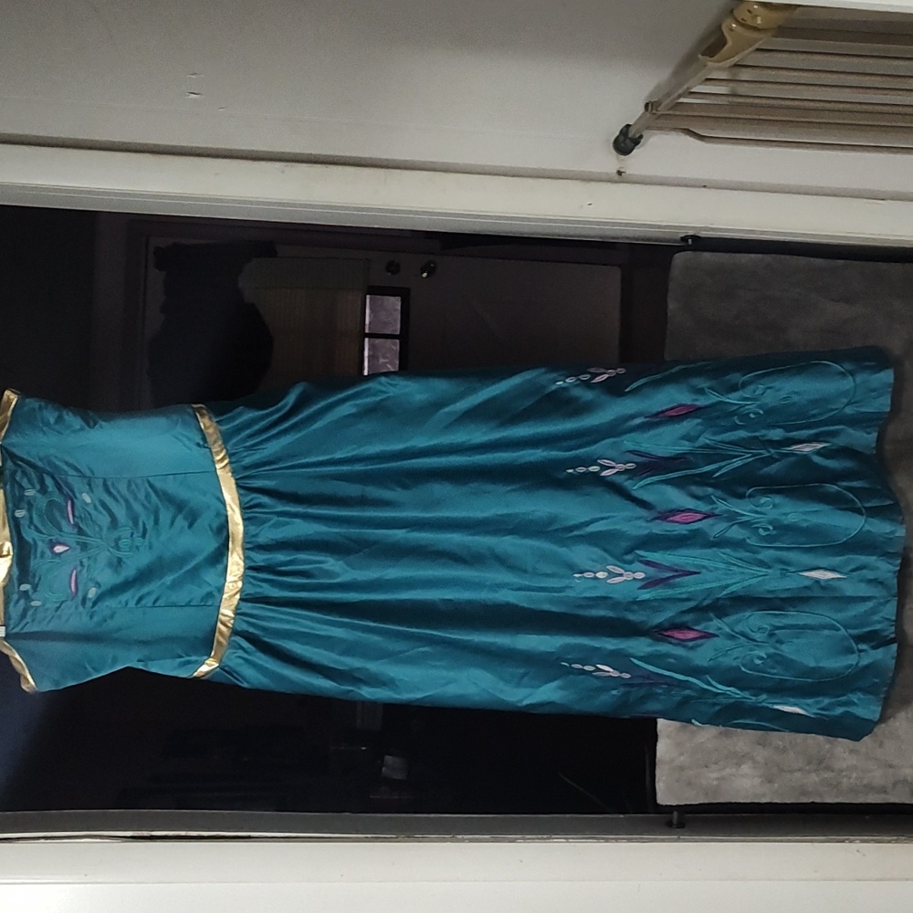 Elegant Strapless Teal Dress with Gold Accents